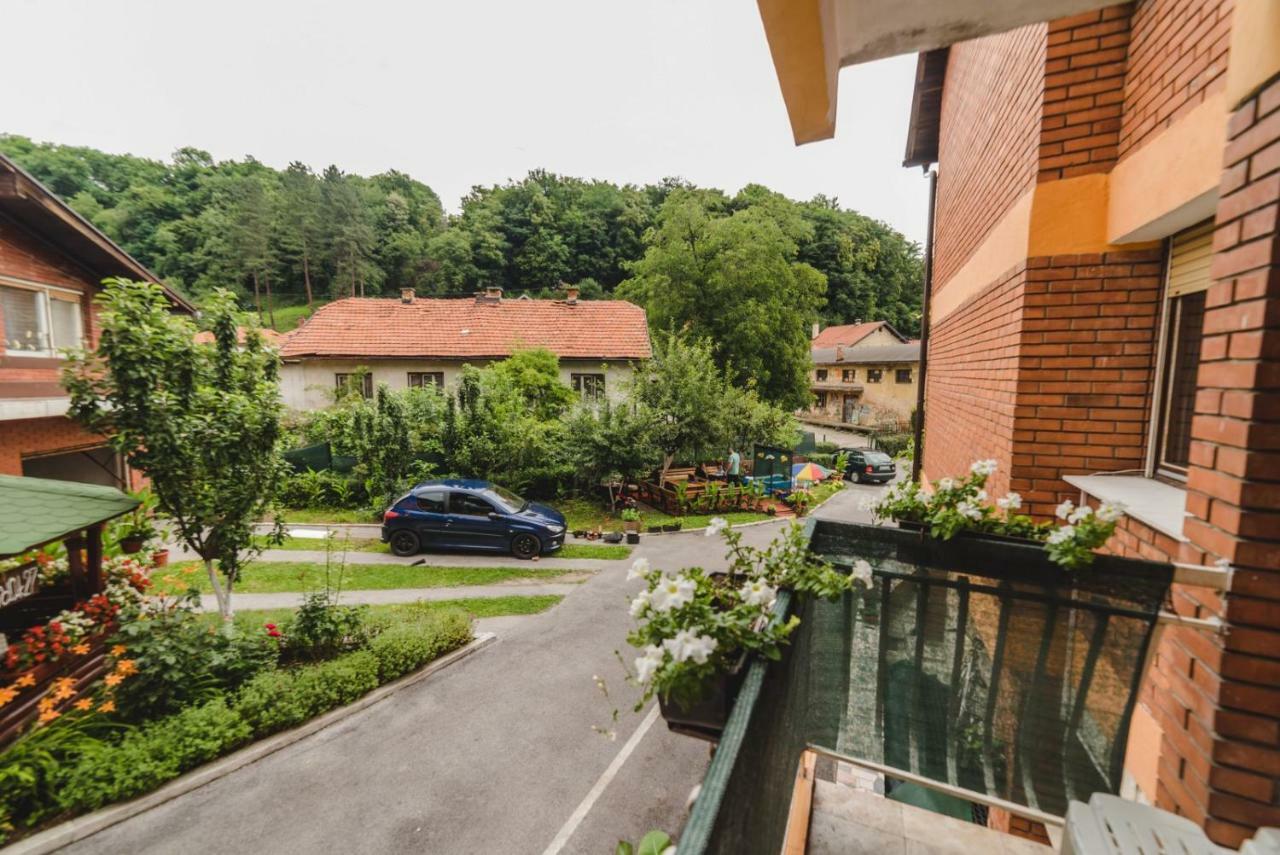 Rooms & Apartment Gh Pasha Tuzla Kültér fotó